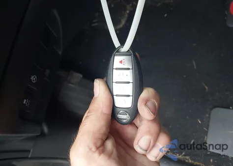 2017 Nissan Pathfinder Sv z USA, uszkodzony, nr VIN 5N1DR2MM4HC689353